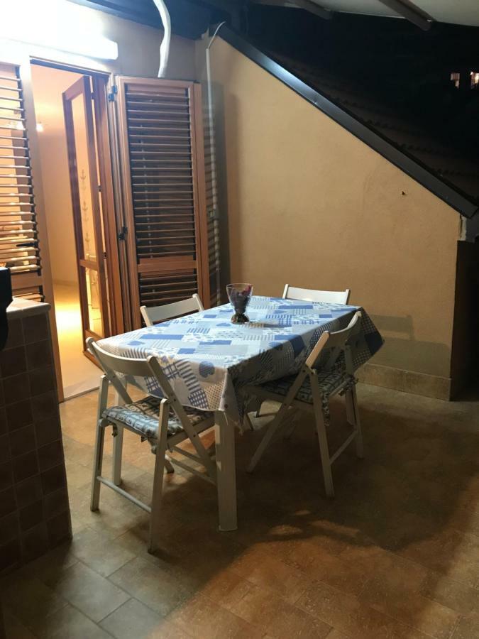Ferienwohnung La Casa Del Sole Sorgente Letojanni Exterior foto