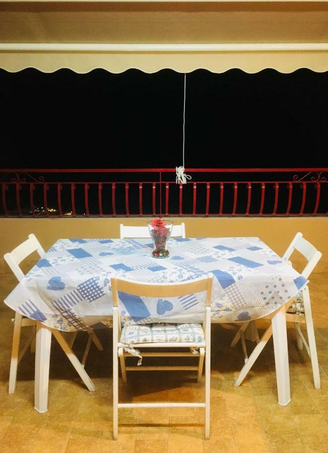 Ferienwohnung La Casa Del Sole Sorgente Letojanni Exterior foto